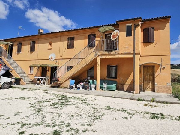 casa indipendente in vendita a Potenza Picena