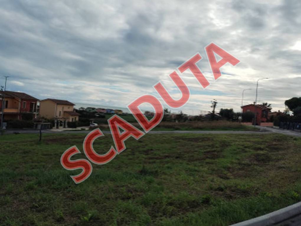 terreno edificabile in vendita a Potenza Picena