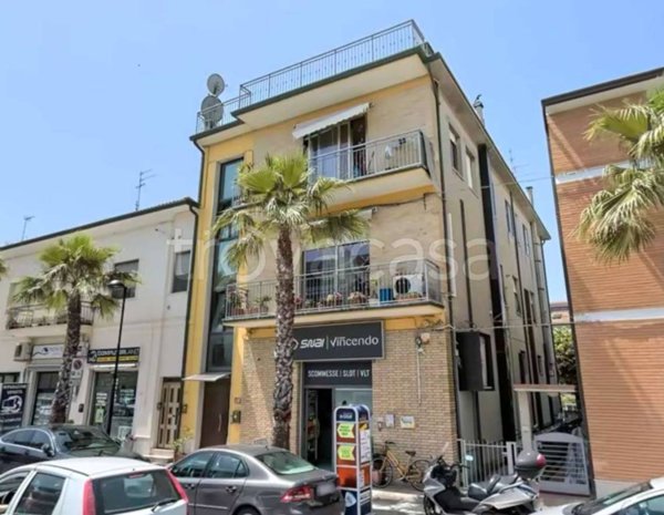 appartamento in vendita a Potenza Picena in zona Porto Potenza Picena