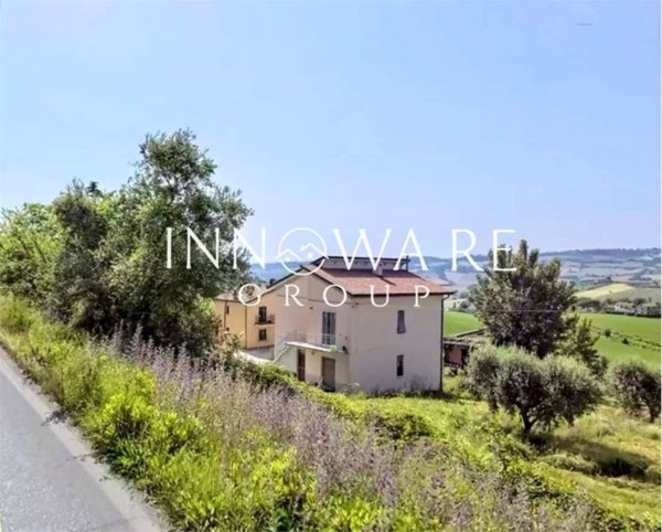 casa indipendente in vendita a Potenza Picena