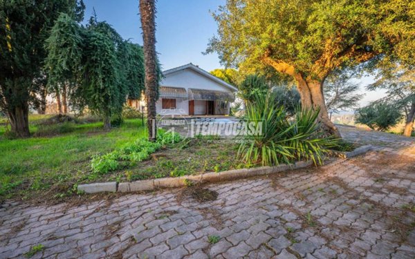 casa indipendente in vendita a Potenza Picena in zona San Girio