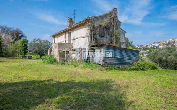 casa indipendente in vendita a Potenza Picena