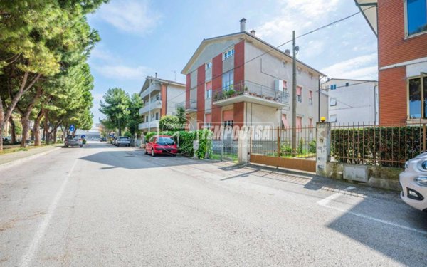 appartamento in vendita a Potenza Picena in zona Porto Potenza Picena