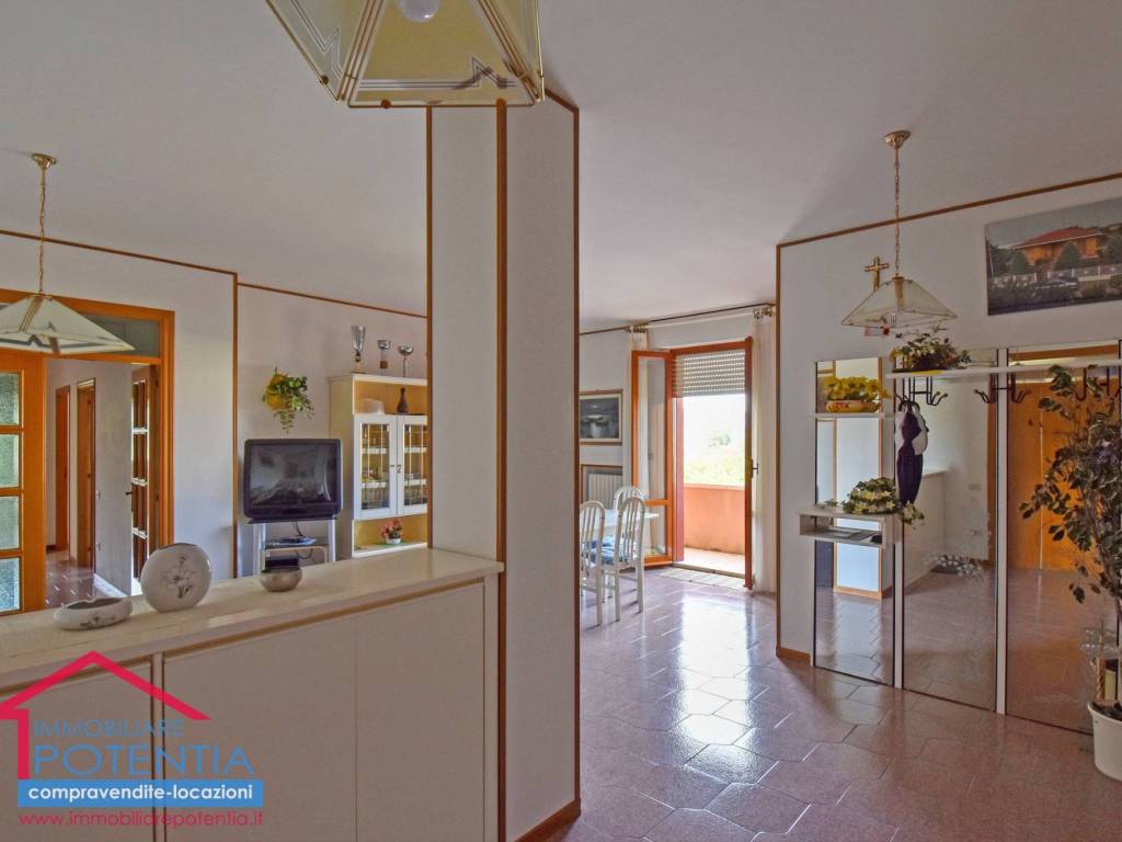 appartamento in vendita a Potenza Picena in zona Porto Potenza Picena