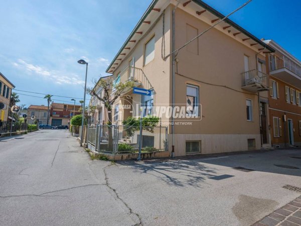 appartamento in vendita a Potenza Picena in zona Porto Potenza Picena