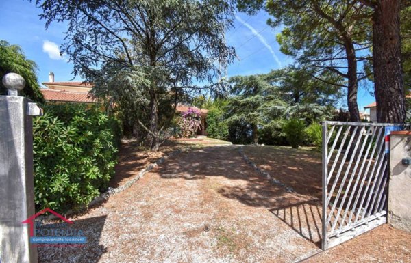 casa indipendente in vendita a Potenza Picena