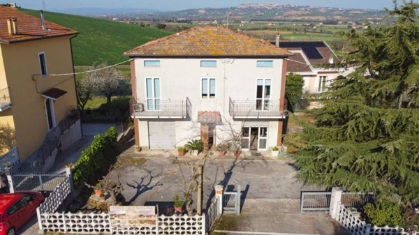 casa indipendente in vendita a Potenza Picena in zona San Girio
