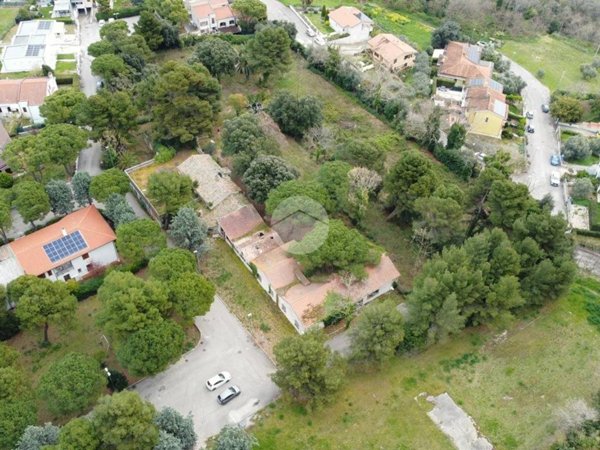 casa indipendente in vendita a Potenza Picena