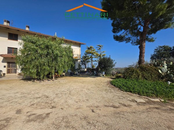 casale in vendita a Potenza Picena