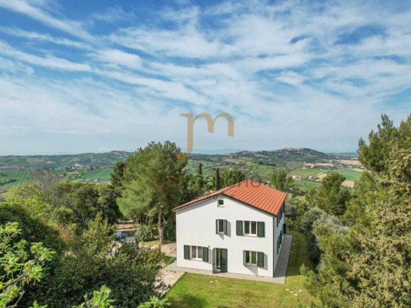 casa indipendente in vendita a Potenza Picena