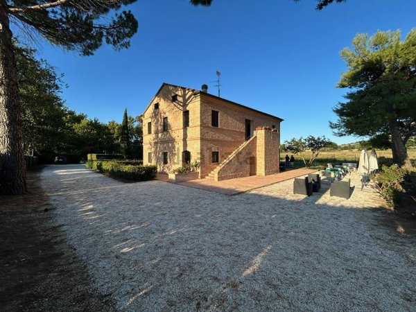casa indipendente in vendita a Potenza Picena in zona San Girio