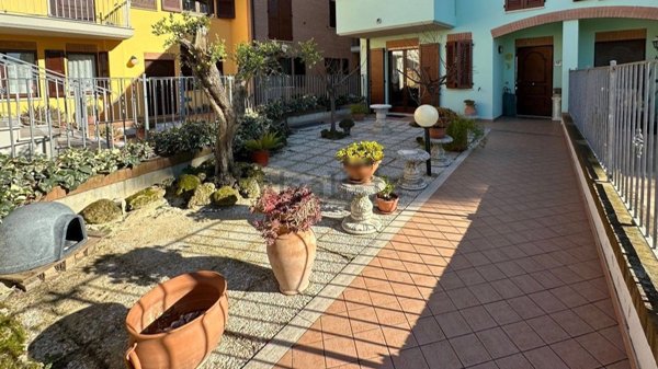 casa indipendente in vendita a Potenza Picena