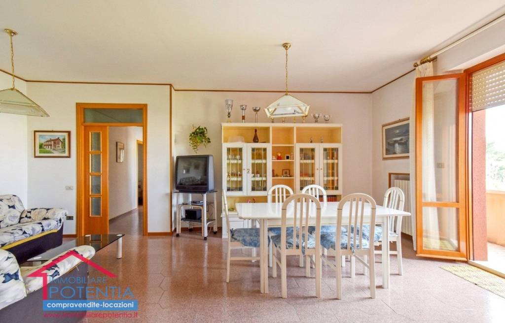 appartamento in vendita a Potenza Picena in zona Porto Potenza Picena