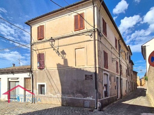 casa indipendente in vendita a Potenza Picena