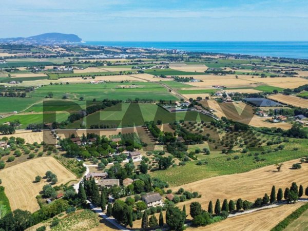 casa indipendente in vendita a Potenza Picena in zona San Girio