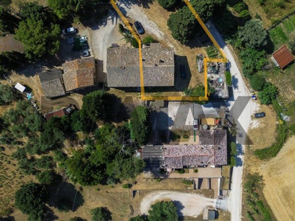 casale in vendita a Potenza Picena in zona San Girio