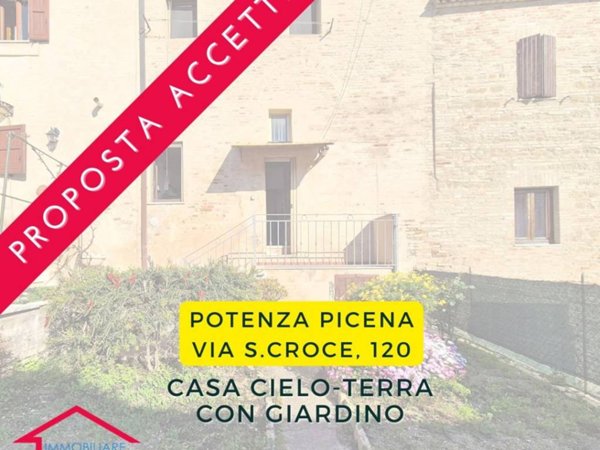 casa indipendente in vendita a Potenza Picena