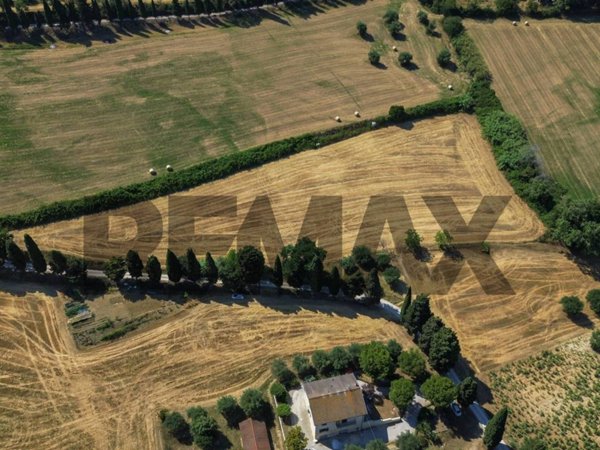 terreno agricolo in vendita a Potenza Picena in zona San Girio