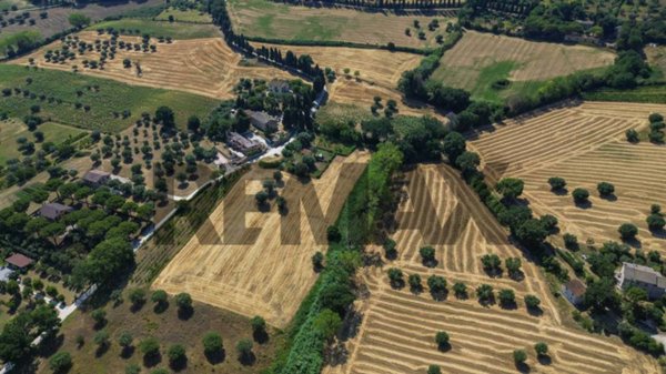 terreno agricolo in vendita a Potenza Picena in zona San Girio