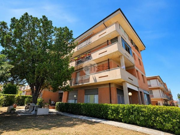appartamento in vendita a Potenza Picena in zona Porto Potenza Picena