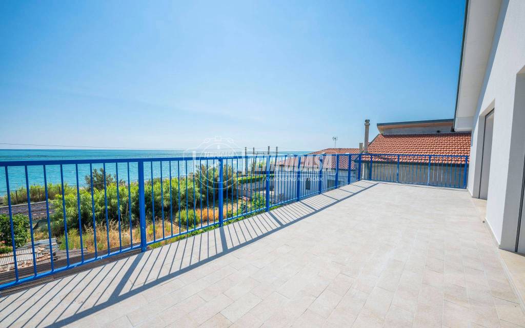 appartamento in vendita a Potenza Picena in zona Porto Potenza Picena