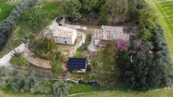 casa indipendente in vendita a Recanati