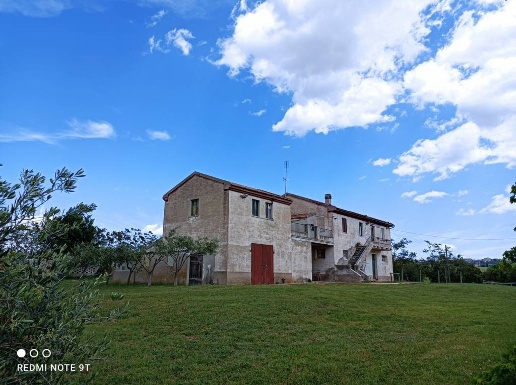 casa indipendente in vendita a Recanati in zona Fontenoce