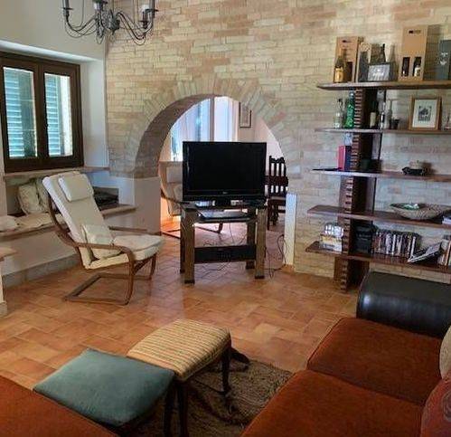 casa indipendente in vendita a Recanati