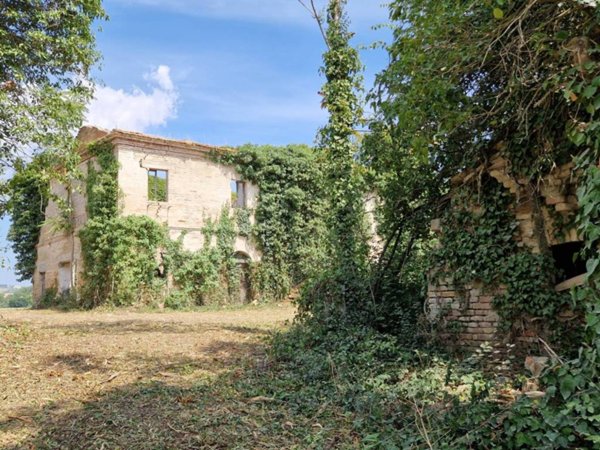 casa indipendente in vendita a Recanati