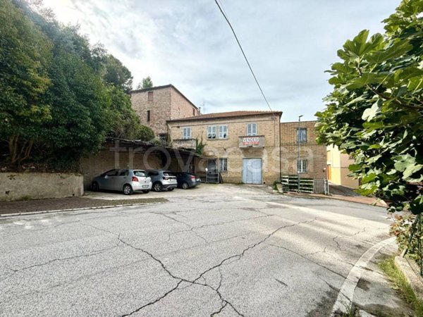 negozio in vendita a Recanati