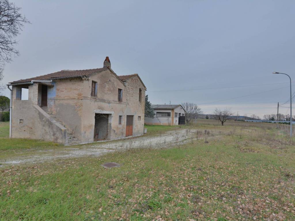 casa indipendente in vendita a Recanati