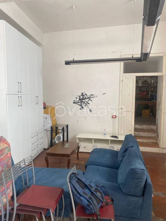 locale commerciale in vendita a Recanati