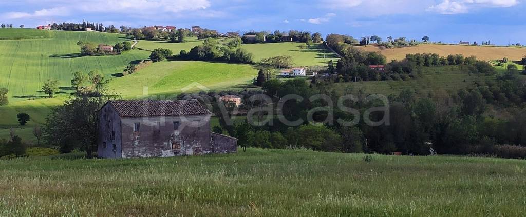 casa indipendente in vendita a Recanati in zona Bagnolo