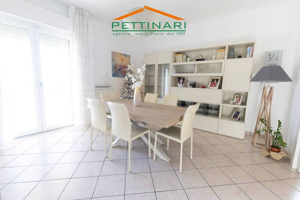 casa indipendente in vendita a Recanati
