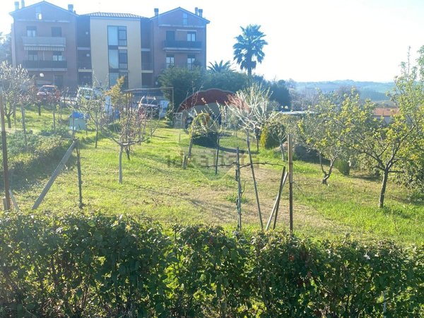 appartamento in vendita a Recanati in zona Montefiore