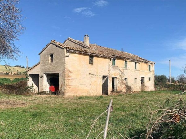 casa indipendente in vendita a Recanati