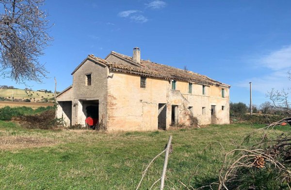 casa indipendente in vendita a Recanati