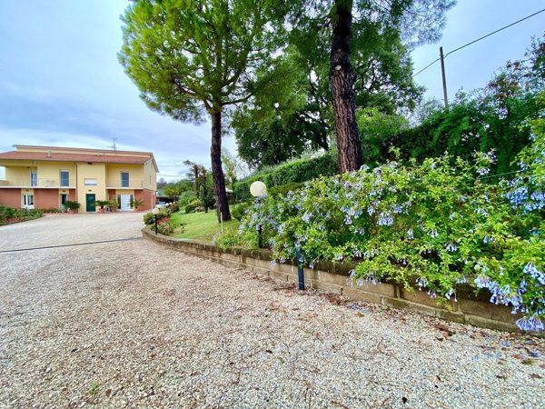 casa indipendente in vendita a Recanati