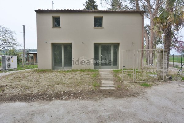 casa indipendente in vendita a Recanati