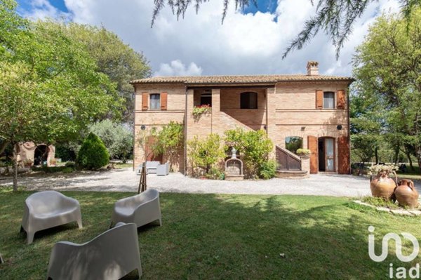 casa indipendente in vendita a Recanati