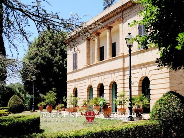 casa indipendente in vendita a Recanati