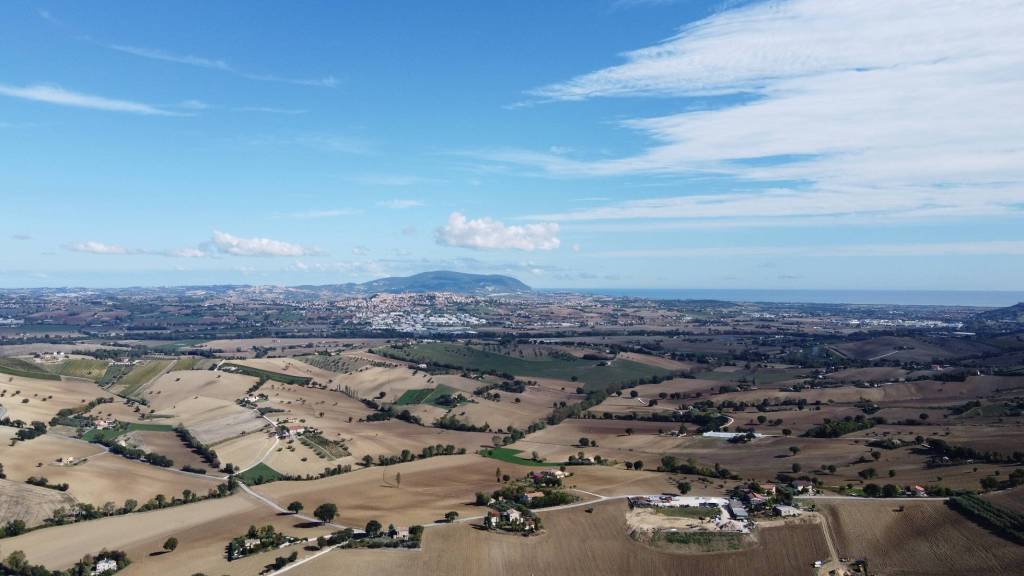 casa indipendente in vendita a Recanati