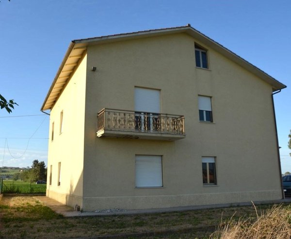 casa indipendente in vendita a Recanati