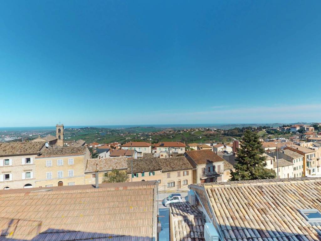 casa indipendente in vendita a Recanati
