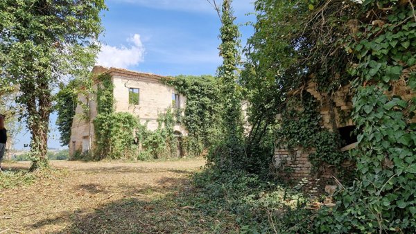 casale in vendita a Recanati