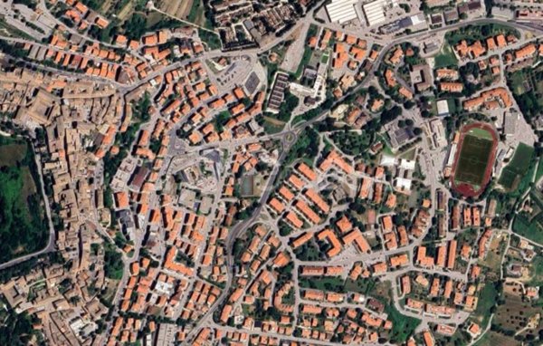 locale di sgombero in vendita a Recanati
