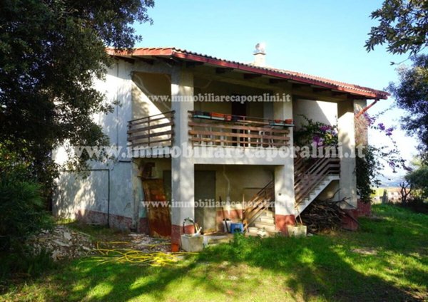 casa indipendente in vendita a Recanati