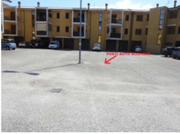 negozio in vendita a Recanati