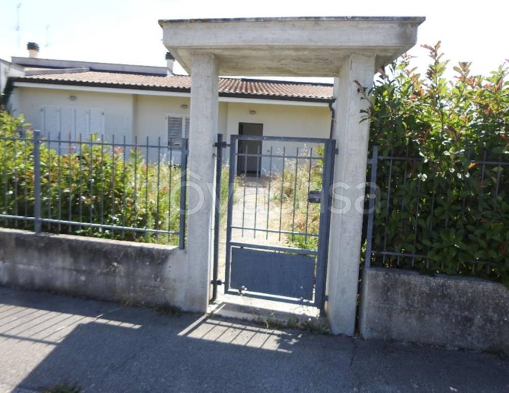 casa indipendente in vendita a Recanati