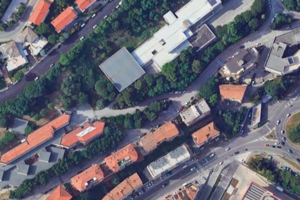 locale di sgombero in vendita a Recanati